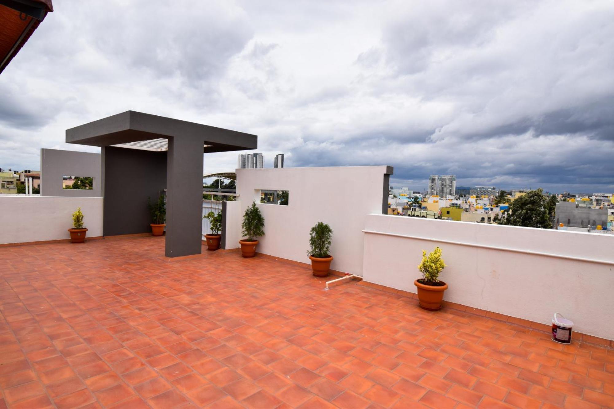 Staymazing-1,2 & 3 Bhk Ac Apartments In Hebbal-5Mins To Manyata-30Mins To Airport バンガロール エクステリア 写真